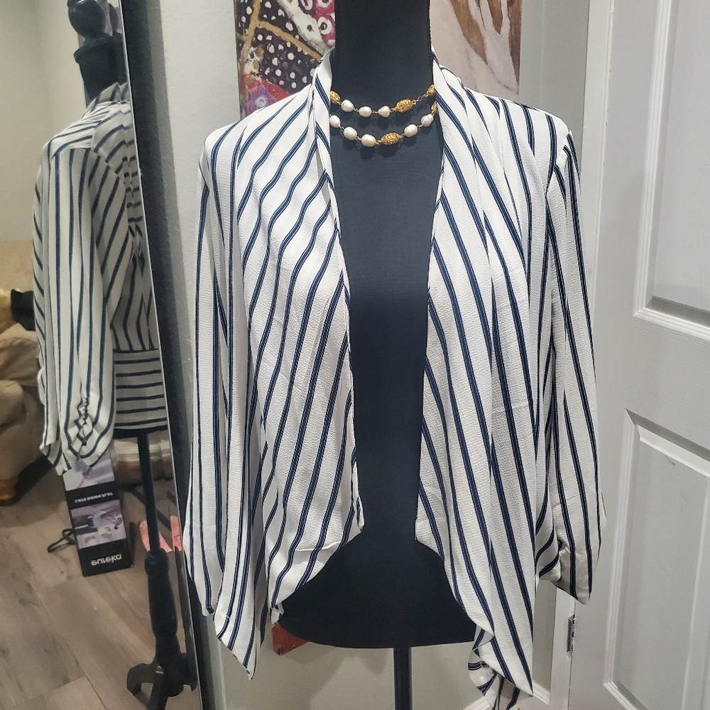 L/S Stripe Open Flow Blouse